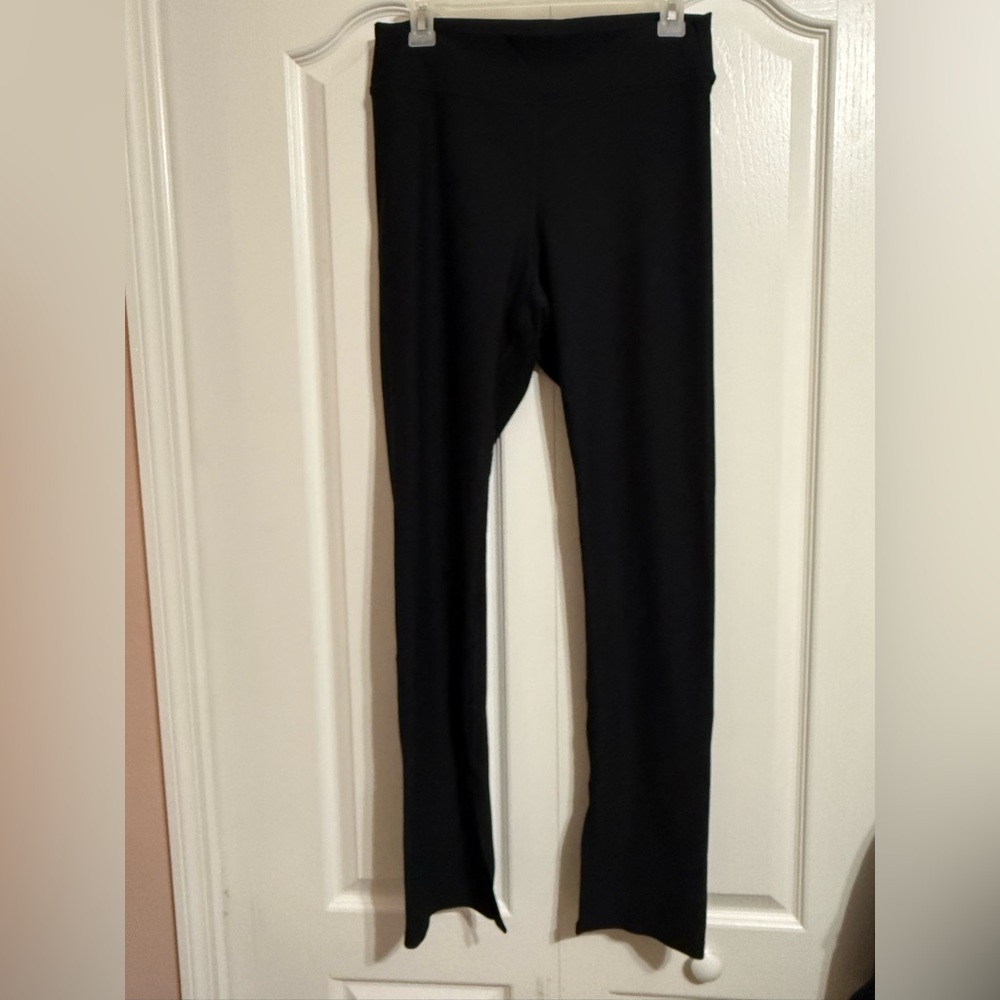 Old Navy women Split Flare Ribbed Black Leggings